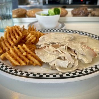 Darien Diner - Turkey Dinner - Diners Near Me - Darien, Connecticut