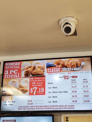 Lee's Famous Recipe Chicken PLYMOUTH MICHIGAN by null