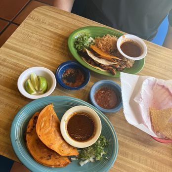 Rogelio's Restaurant - QuesaBirria - Mexican Near Me - San Marcos, Texas Rogelio's Restaurant - QuesaBirria - Mexican Near Me - San Marcos, Texas