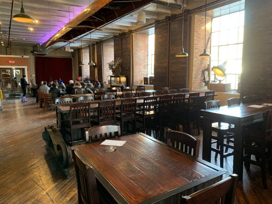 Northern Row Brewery, Distillery & Taproom by null