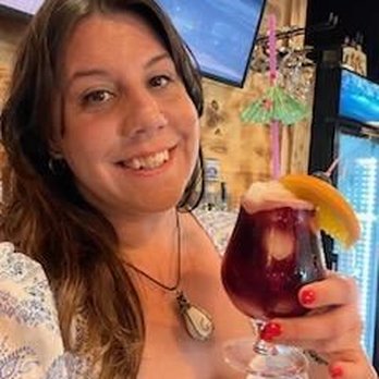 Stesti Beer Garden - Krystals WineaRitas - Beer Gardens Near Me - Lovelady, Texas