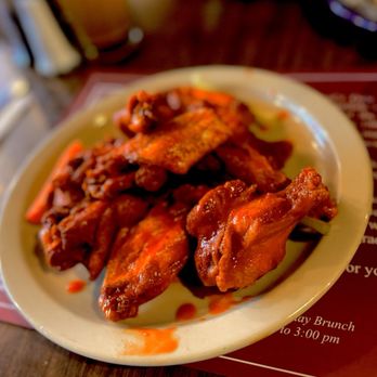 Gabriel's Gate - Buffalo Chicken Wings - American Near Me - Buffalo, New York
