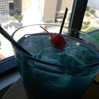 360 Rooftop Bar - Lounges Near Me - St. Louis, Missouri