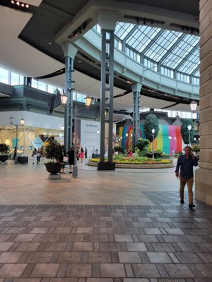 CF Carrefour Laval by null