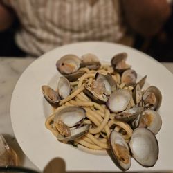 Bar La Grassa - Trofie Di'spinaci with Clams