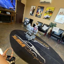 Aloha Auto Repair - Nice cozy inside waiting lobby