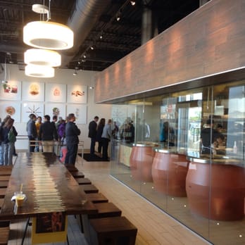 Choolaah - The main area - Indian Near Me - Beachwood, Ohio