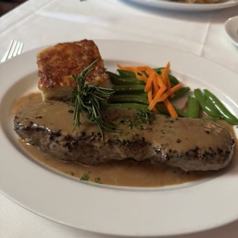 Harris' Restaurant - Pepper Steak - Steakhouses Near Me - San Francisco, California Harris' Restaurant - Pepper Steak - Steakhouses Near Me - San Francisco, California