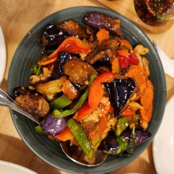 Ari's Thai Eatery - Eggplant Basil - Thai Near Me - Azusa, California