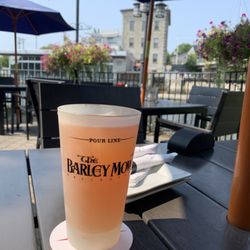 The Barley Mow - Grapefruit radler