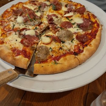 Harborside Hotel, Spa & Marina - Pizza toppings excellent but crust tasted pre made - Italian Near Me - Bar Harbor, Maine Harborside Hotel, Spa & Marina - Pizza toppings excellent but crust tasted pre made - Italian Near Me - Bar Harbor, Maine