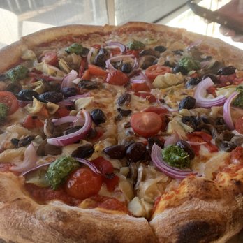 Tony C's - Vegetarian pizza - Pizza Near Me - Austin, Texas Tony C's - Vegetarian pizza - Pizza Near Me - Austin, Texas