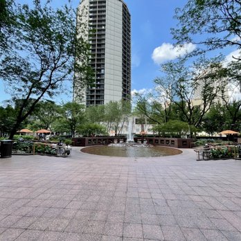 Three Logan Square Park - The park - VN - Parks Near Me - Philadelphia, Pennsylvania