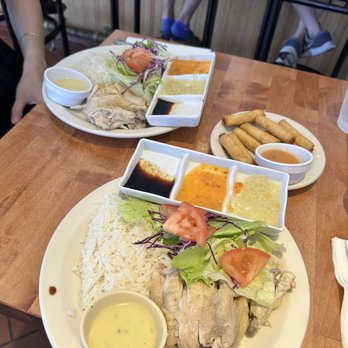 Savoy Kitchen - Hainan Chicken Rice + Salad - Asian Fusion Near Me - Alhambra, California