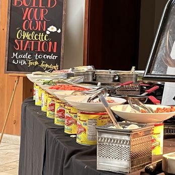 Pinstripes - Build your omelet station - made to order - there's fresh chopped jalapeños available too - New American Near Me - South Barrington, Illinois Pinstripes - Build your omelet station - made to order - there's fresh chopped jalapeños available too - New American Near Me - South Barrington, Illinois