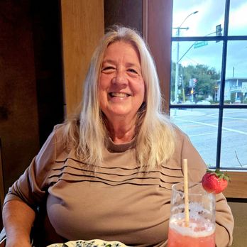 Monna - Me so happy with my meal - Middle Eastern Near Me - La Crescenta-Montrose, California