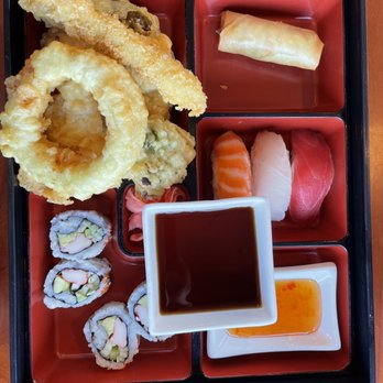 Sushi Thai - a bento box of food - Sushi Bars Near Me - Libertyville, Illinois Sushi Thai - a bento box of food - Sushi Bars Near Me - Libertyville, Illinois
