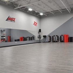 Maxx Fitness Clubzz - Maxx Fitness Clubzz Exton large Goup Training room