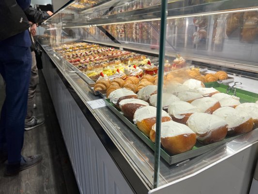 Riccardo Taliani Banqueting by null