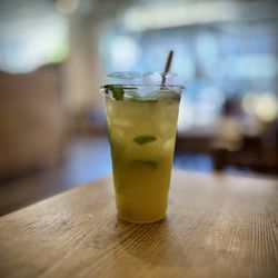 Le Pain Quotidien - Large Mint Lemonade