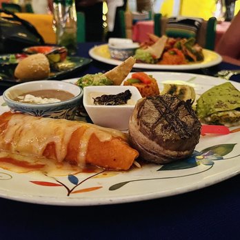 Edith's - Combination Plate - Mexican Near Me - Cabo San Lucas, BCS