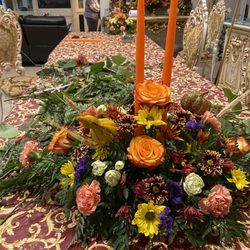 Hollywood Hills Community School - Thanksgiving center piece