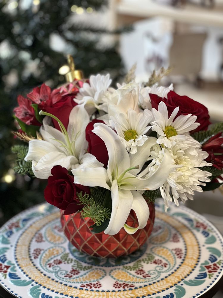 FLORECITA FLOWER SHOP 65 Photos & 10 Reviews 1080 Broadway, Chula