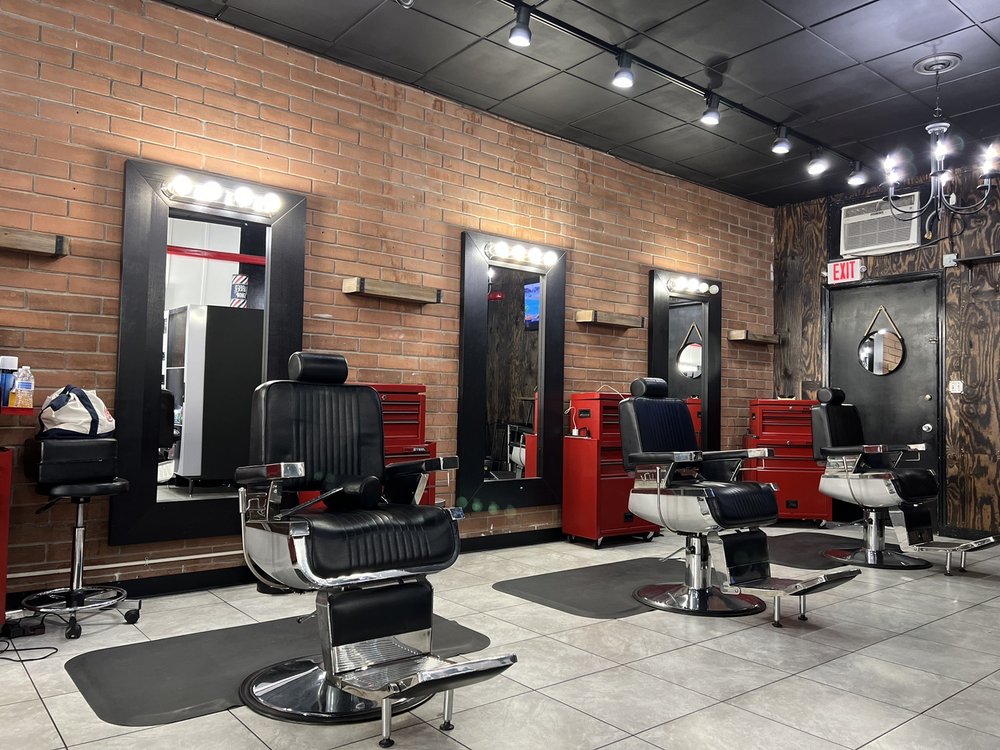 DAPPER CUTS Updated September 2024 13 Reviews 2267 Main St, Fort