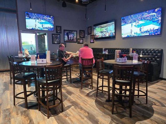 Driftwoods Sports Grill by null