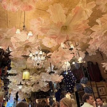 Lillie's Victorian Establishment - decor - Bars Near Me - New York, New York Lillie's Victorian Establishment - decor - Bars Near Me - New York, New York