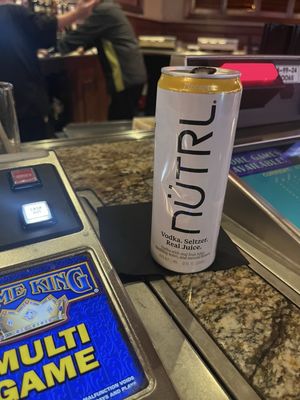 Shutters Bar by null