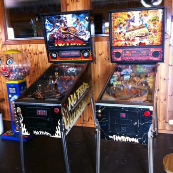 Gillestugan - SEK 10 per play, 15 for two players. Flintstone (ok) and No Fear (not best condition). - Mini Golf Near Me - Varberg, N