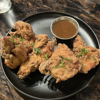 XO Restaurant - Fried chicken - Asian Fusion Near Me - Honolulu, Hawaii