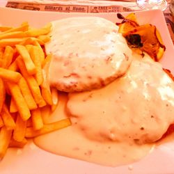Bella Vista - Schnitzel mit Gorgonzola Sauce
