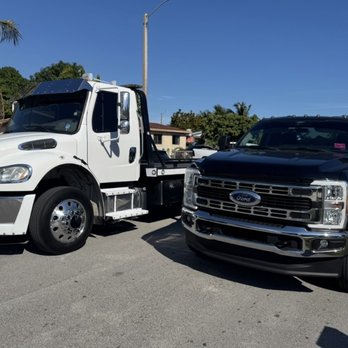 Tow Truck Services - Flatbed services - Roadside Assistance Near Me Tow Truck Services - Flatbed services - Roadside Assistance Near Me