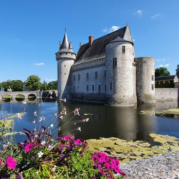Château de Sully - Castles Near Me - Sully-sur-Loire, 45