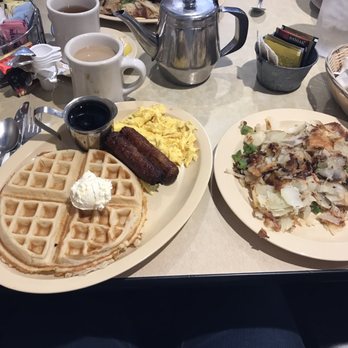 Arthur's Restaurant - Waffle with fried potatoes - Breakfast & Brunch Near Me - Mentone, California