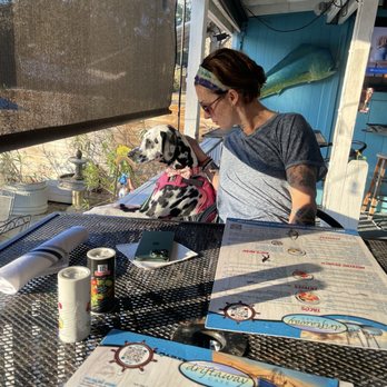 Driftaway Cafe - Dog friendly patio - American Near Me - Savannah, Georgia Driftaway Cafe - Dog friendly patio - American Near Me - Savannah, Georgia
