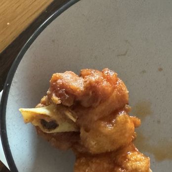 Bunky's Raw Bar & Grill - Chicken wings - Sports Bars Near Me - Indialantic, Florida