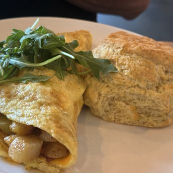 Bomb Biscuit - Veggie omelette with biscuit - Breakfast & Brunch Near Me - Atlanta, Georgia
