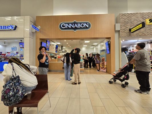 Cinnabon by null