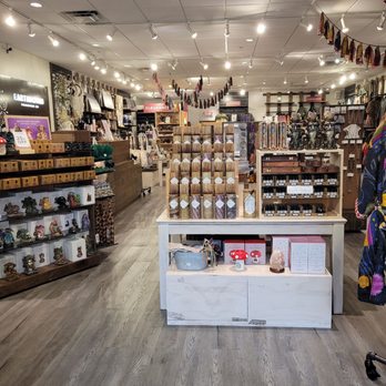 Earthbound Trading - Women's Clothing Near Me - Plantation, Florida Earthbound Trading - Women's Clothing Near Me - Plantation, Florida