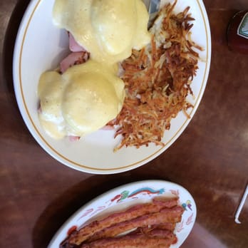 Popular Cafe - The eggs Florentine was bomb. The sauce was amazing and the poached eggs were perfect. The bacon tasted like microwaved. But ok. - American Near Me - Montclair, California Popular Cafe - The eggs Florentine was bomb. The sauce was amazing and the poached eggs were perfect. The bacon tasted like microwaved. But ok. - American Near Me - Montclair, California