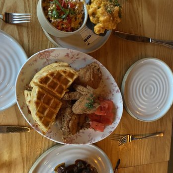 Yardbird Table & Bar - Southern Street Corn, Mac & Cheese, Chicken n ' Watermelon n ' Waffles, St Louis Style Pork Ribs - Southern Near Me - Miami Beach, Florida
