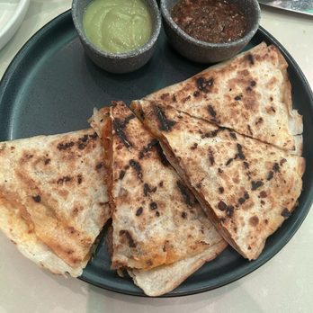 Viva - chicken quesadilla w green puree-neither one of us liked it reminded me of baby food.   :( - Mexican Near Me - Las Vegas, Nevada