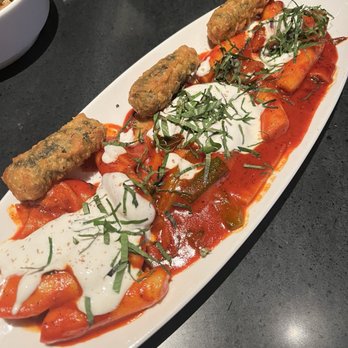 Seoul Salon - Rose Tteokbokki with Gimmari - Korean Near Me - New York, New York Seoul Salon - Rose Tteokbokki with Gimmari - Korean Near Me - New York, New York