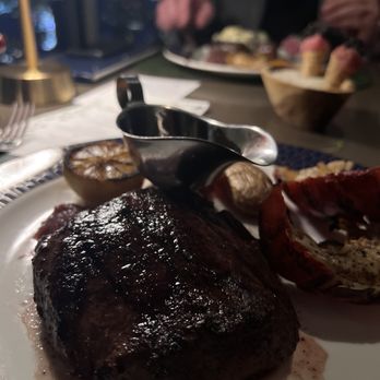 Crown Block - Steak with lobster - Sushi Bars Near Me - Dallas, Texas