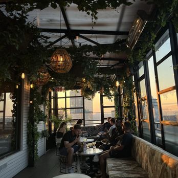 Gansevoort Rooftop - Lounges Near Me - New York, New York Gansevoort Rooftop - Lounges Near Me - New York, New York