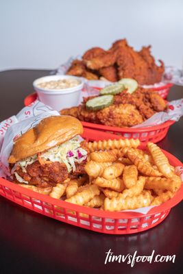 Ricky's Hot Chicken by null