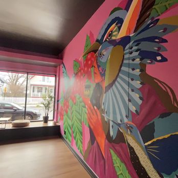 Café Más - Interior - Coffee & Tea Near Me - Chicago, Illinois